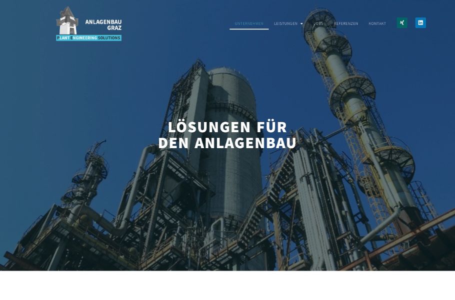 Bisherige Website von PE Solutions mit dunkelblauem Anlagenfoto und dem Titel „Lösungen für den Anlagenbau“